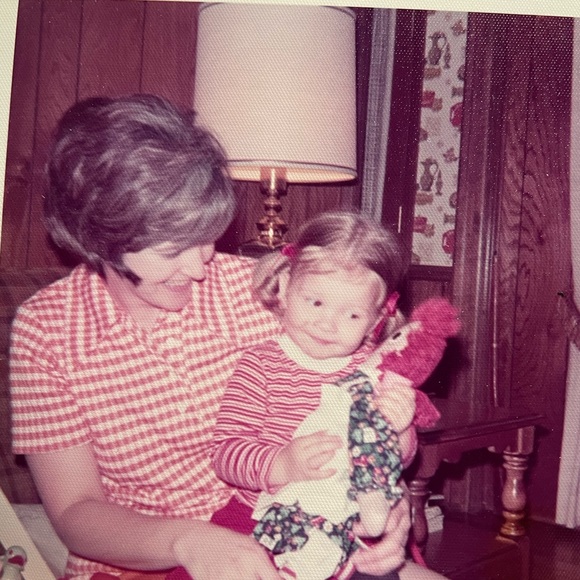 Meet your Posher - Picture 1 of 6